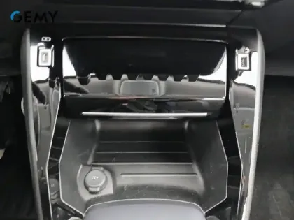 Photo 19 Peugeot 2008  PureTech 130 S&S BVM6