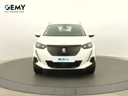 Photo 24 Peugeot 2008  PureTech 130 S&S BVM6