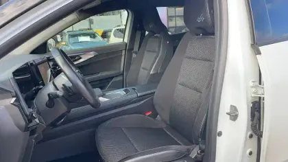 Photo 8 Renault Austral  E-Tech hybrid 200