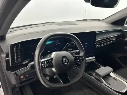 Photo 75 Renault Austral  E-Tech hybrid 200