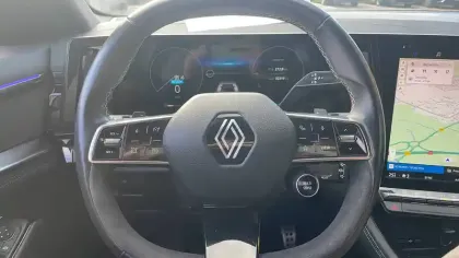 Photo 14 Renault Austral  E-Tech hybrid 200