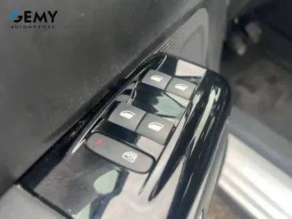 Photo 27 Citroën C3 Gén. III Ph2 Shine Pack 5