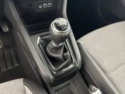 Photo 54 Renault Clio Gén. V (BJA) Ph2 Evolution 5