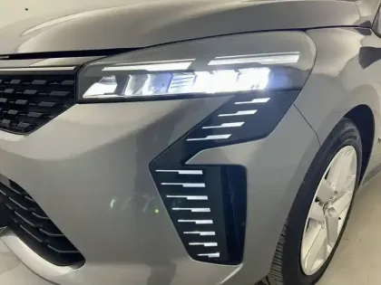 Photo 57 Renault Clio Gén. V (BJA) Ph2 Evolution 5