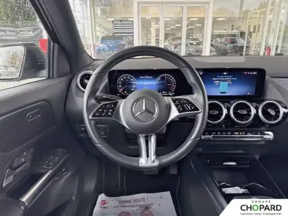 Photo 15 Mercedes GLA  250 e 8G-DCT