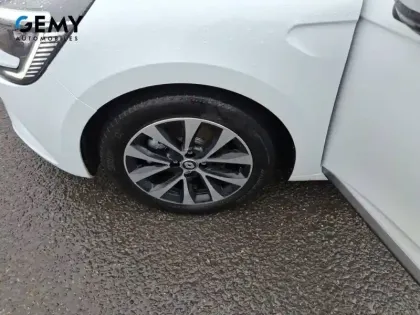 Photo 11 Renault Clio  E-Tech 140 - 21N