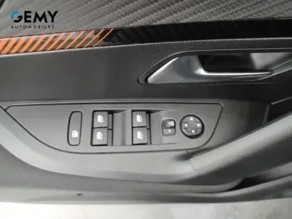 Photo 11 Peugeot 2008  BlueHDi 100 S&S BVM6