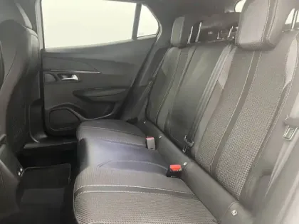 Photo 14 Peugeot 2008  PureTech 130 S&S EAT8