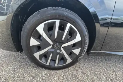 Photo 63 Peugeot 208  100 S&S BVM6