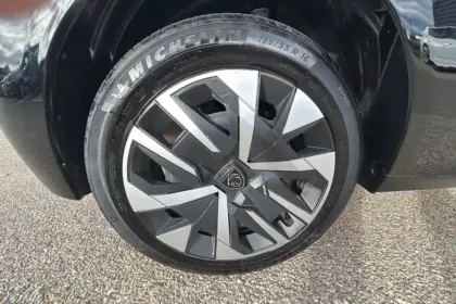 Photo 65 Peugeot 208  100 S&S BVM6