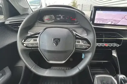 Photo 68 Peugeot 208  100 S&S BVM6