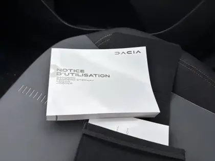 Photo 65 Dacia Jogger  Hybrid 140 5 places