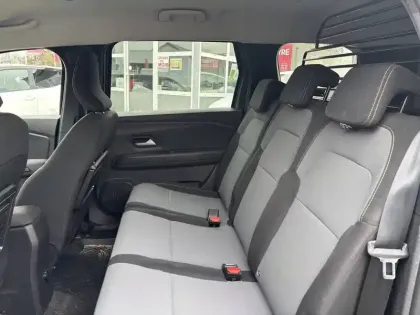 Photo 58 Dacia Jogger  Hybrid 140 5 places