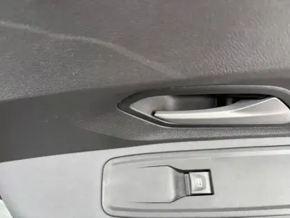 Photo 50 Dacia Jogger  Hybrid 140 5 places