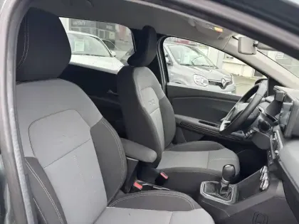 Photo 14 Dacia Jogger  Hybrid 140 5 places