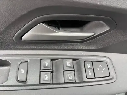 Photo 94 Dacia Jogger  Hybrid 140 5 places