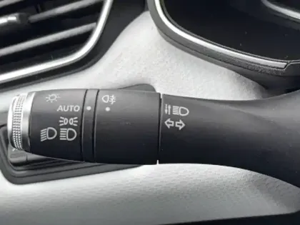 Photo 25 Renault Clio  E-Tech 140