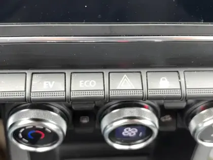 Photo 37 Renault Clio  E-Tech 140