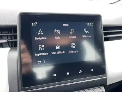 Photo 38 Renault Clio  E-Tech 140