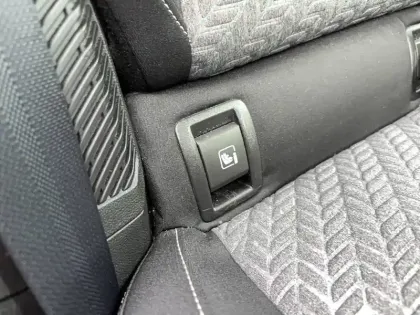 Photo 13 Renault Clio  E-Tech 140