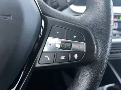 Photo 18 BMW Serie 1 118i 136 ch DKG7