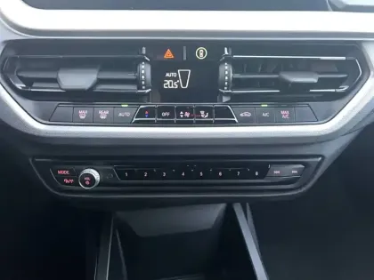 Photo 64 BMW Serie 1 118i 136 ch DKG7