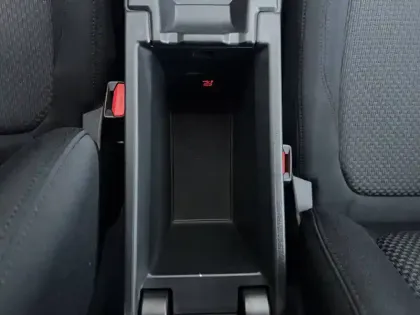 Photo 115 BMW Serie 1 118i 136 ch DKG7