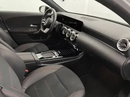 Photo 24 Mercedes Classe A Gén. IV (W177) Ph1 AMG Line 5