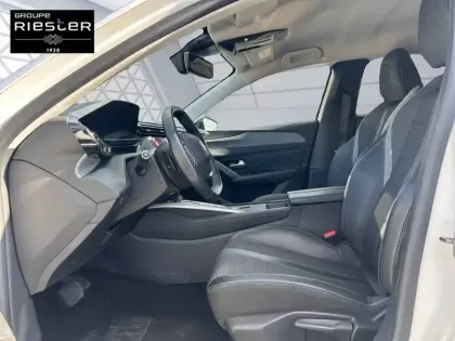 Photo 48 Peugeot 308  SW PHEV 180 e-EAT8