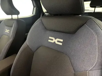 Photo 57 Dacia Duster  Hybrid 155