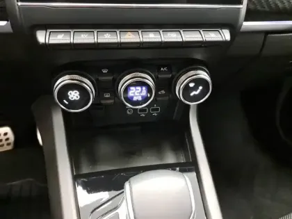 Photo 35 Renault Arkana  E-Tech 145 - 21B