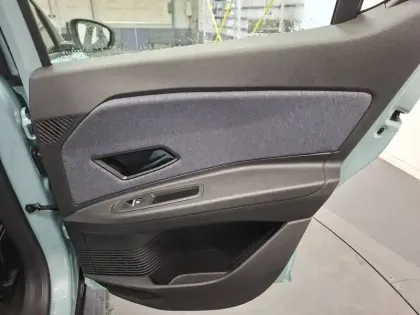 Photo 29 Renault 4 Renault  E-Tech Electrique 150 ch autonomie confort