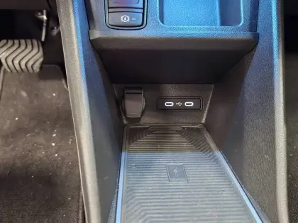 Photo 15 Renault 4 Renault  E-Tech Electrique 150 ch autonomie confort