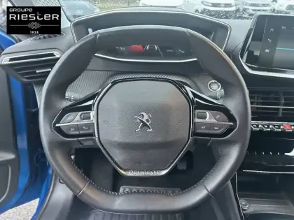 Photo 27 Peugeot 208  BlueHDi 100 S&S BVM6