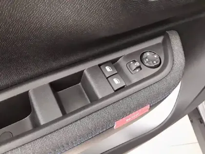 Photo 40 Citroën C3  Turbo 100 ch BVM6