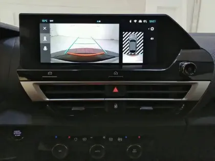 Photo 19 Citroën C4  Hybride 136 e-DCS6