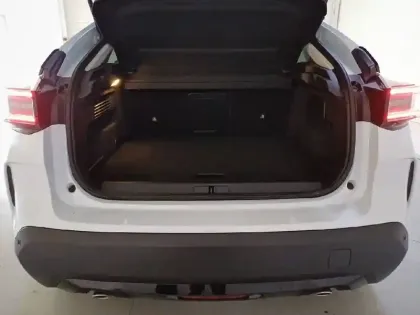 Photo 5 Citroën C4  Hybride 136 e-DCS6