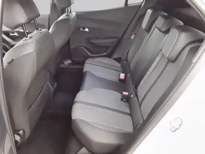 Photo 10 Peugeot 2008  Hybrid 145 e-DCS6