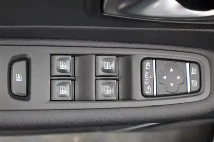 Photo 26 Renault Captur  dCi 110 Energy