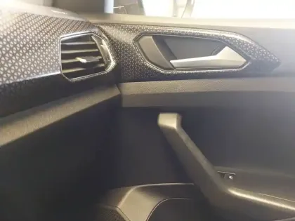 Photo 19 Volkswagen T-cross  1.0 TSI 110 Start/Stop DSG7