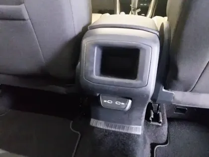 Photo 32 Volkswagen T-cross  1.0 TSI 110 Start/Stop DSG7