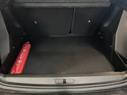 Photo 43 Peugeot 2008  PureTech 100 S&S BVM6