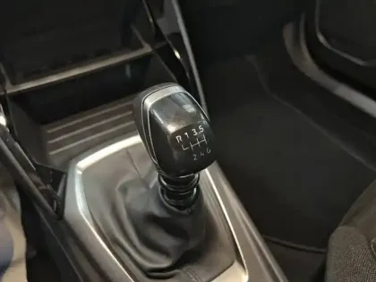 Photo 54 Peugeot 2008  PureTech 100 S&S BVM6