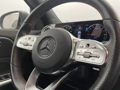 Photo 23 Mercedes GLA  250 e 8G-DCT