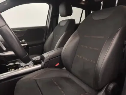 Photo 14 Mercedes GLA  250 e 8G-DCT