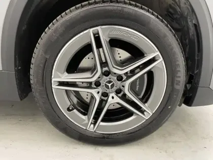 Photo 12 Mercedes GLA  250 e 8G-DCT