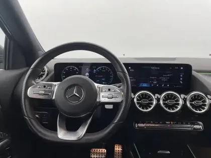 Photo 21 Mercedes GLA  250 e 8G-DCT