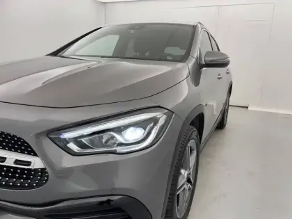 Photo 30 Mercedes GLA  250 e 8G-DCT