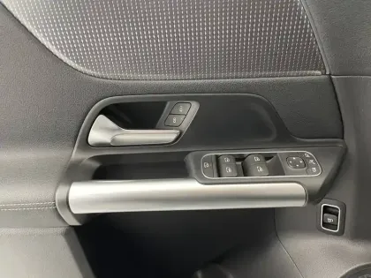 Photo 26 Mercedes EQA  250+