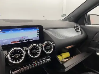 Photo 24 Mercedes EQA  250+